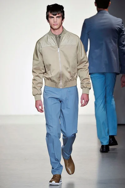 Look 20